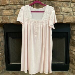 Miss Elaine pink nightgown with lace and floral details. Size 1X